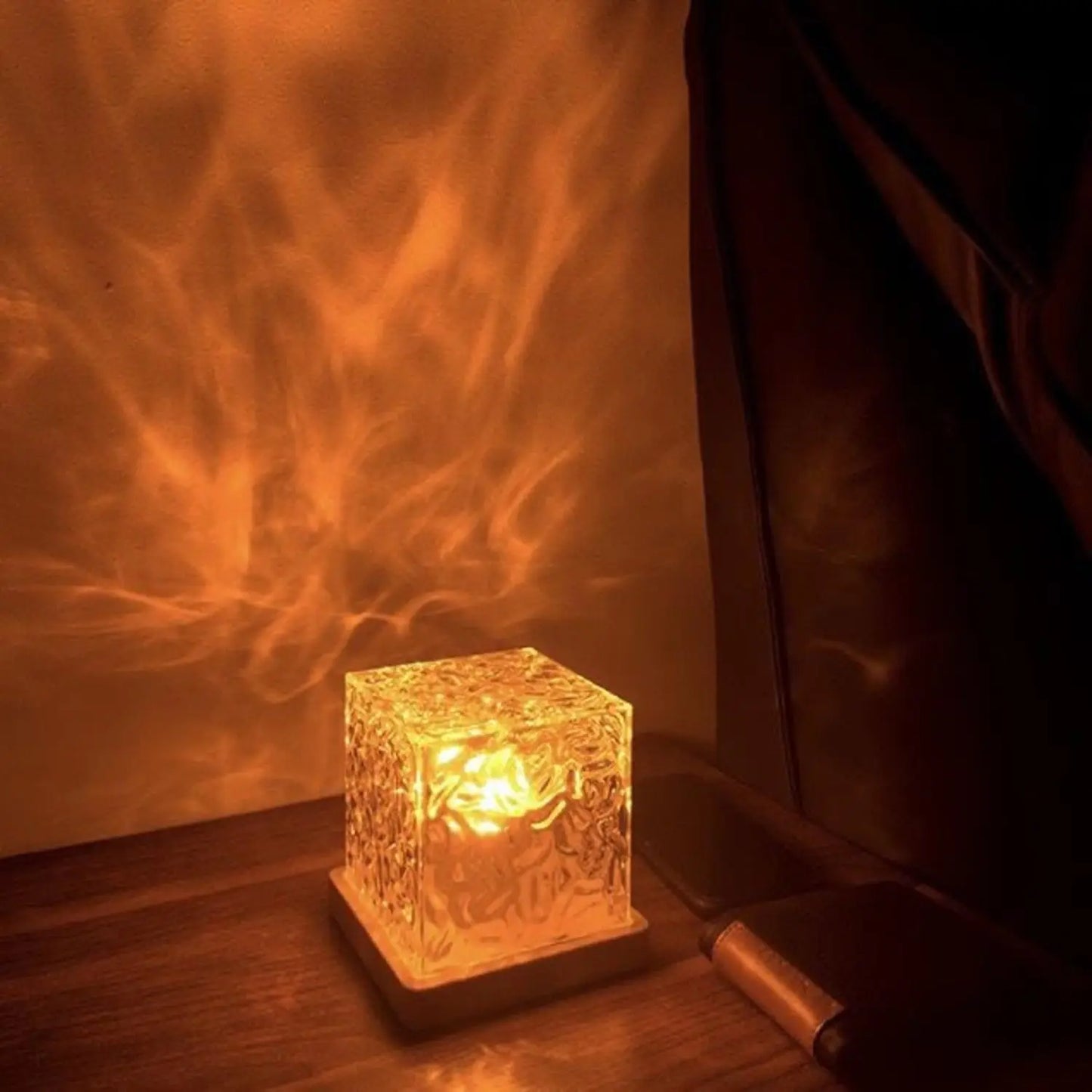 Cube, Lamp, 16 Colors Light Projector, Glow Lamp, - Water Wave Effect - Night Light with Remote Control Power