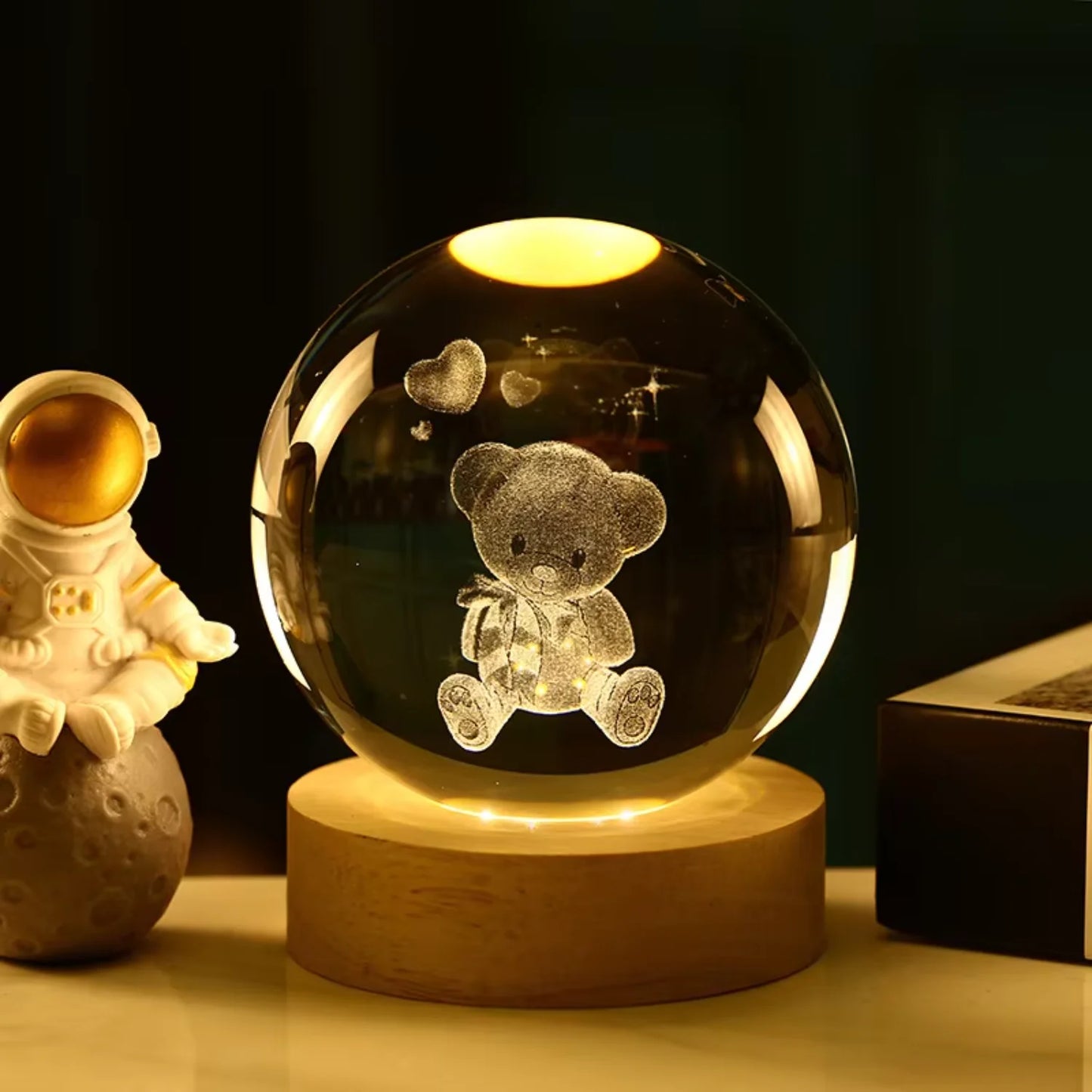 Christmas Decorations - Luxury personalized glass crystal ball with wooden base