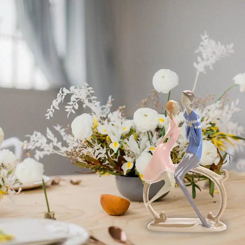 Couple Sculptures - Lovers Statue -  Romantic Couple Sculpture G