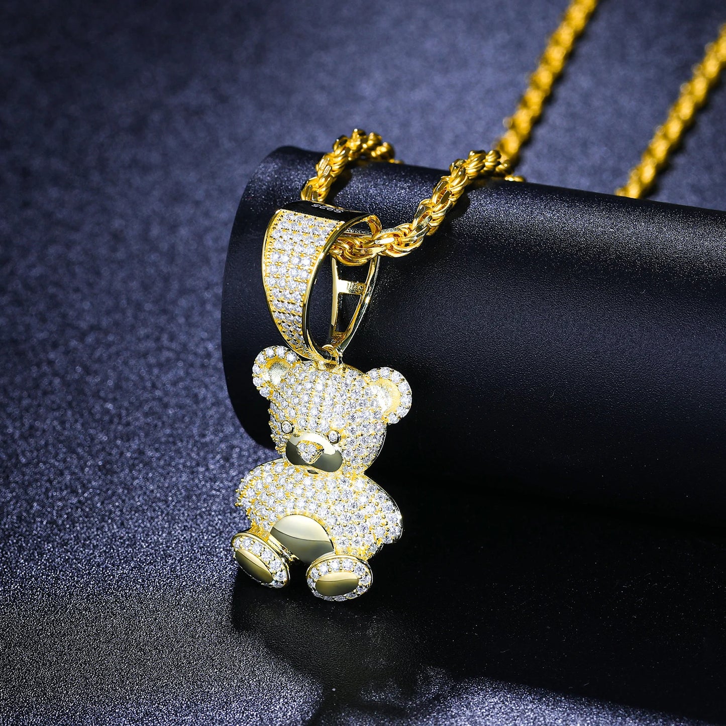 Exquisite Moissanite Fashion Bear Pendant Necklace