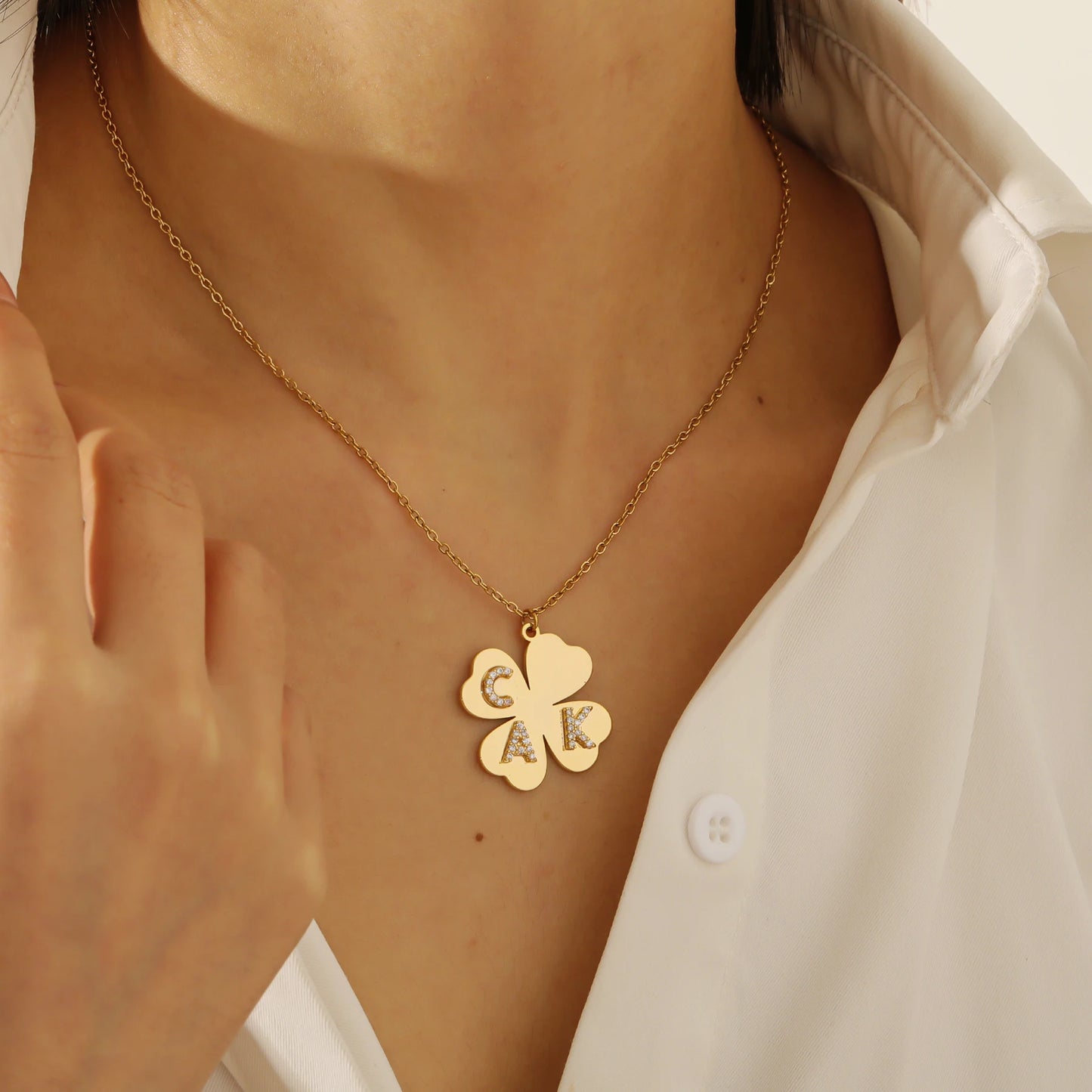 Qitian Clover Necklace With Zircon Letter For Women Personalized Clover Name Letter Pendant Jewelry Christmas Gift ForGirlfriend