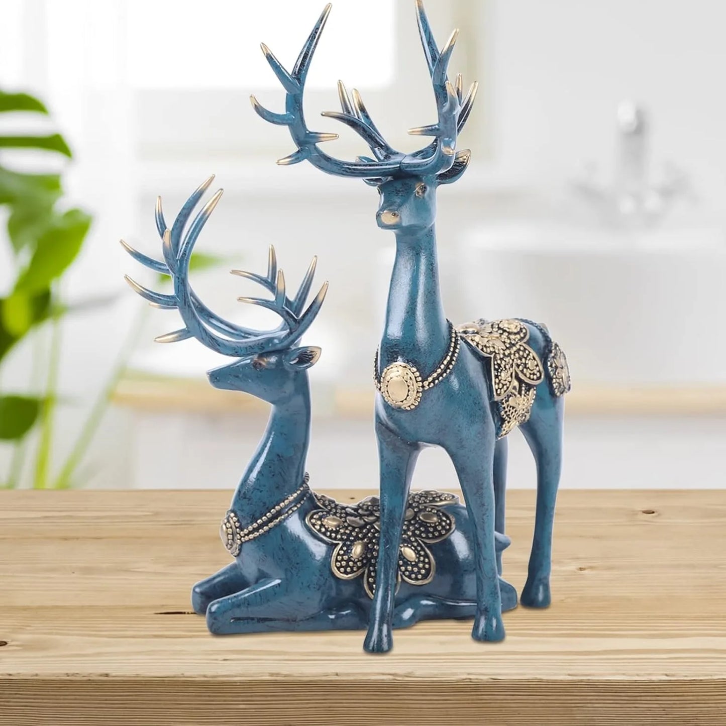 2Pcs Christmas Reindeer Figurines