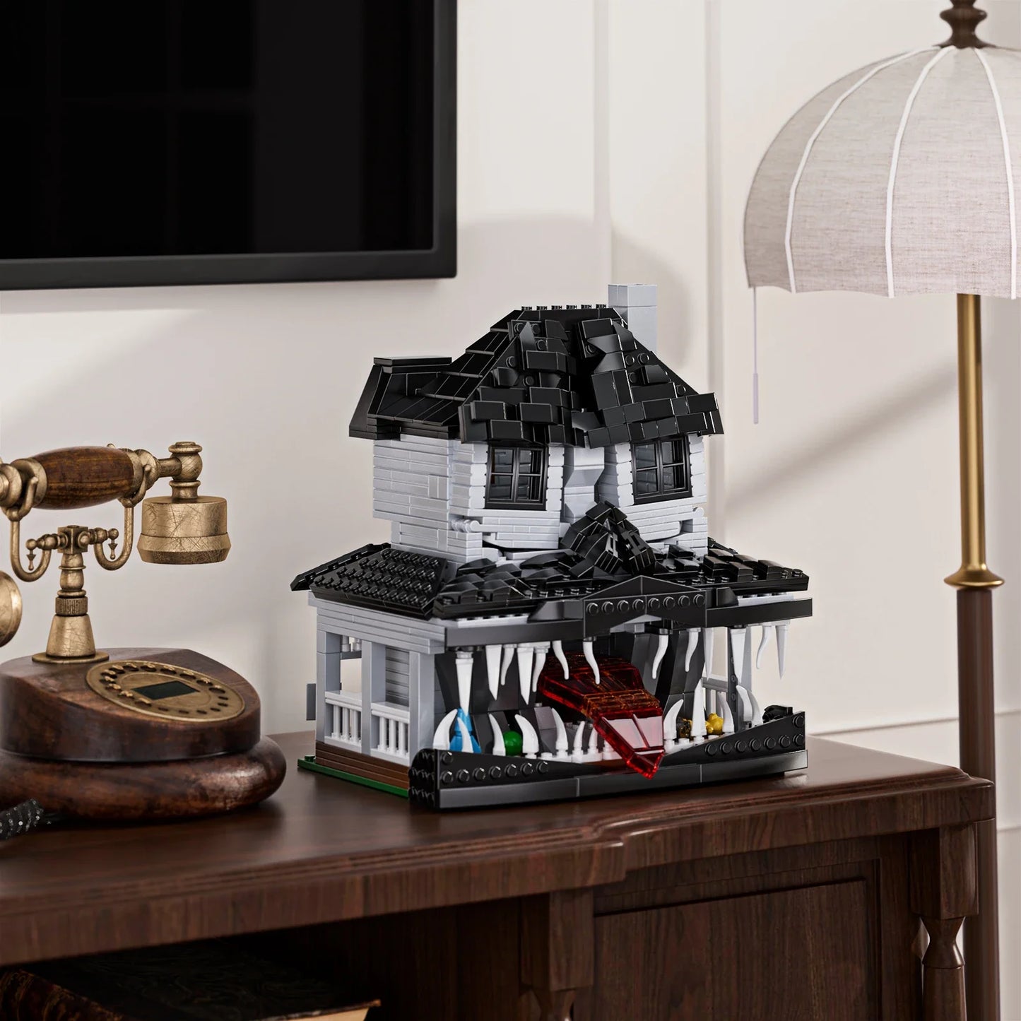 Haunted House Building -Bricks -Toys Monster Hut Model Blocks - Home Decoration with LED light,