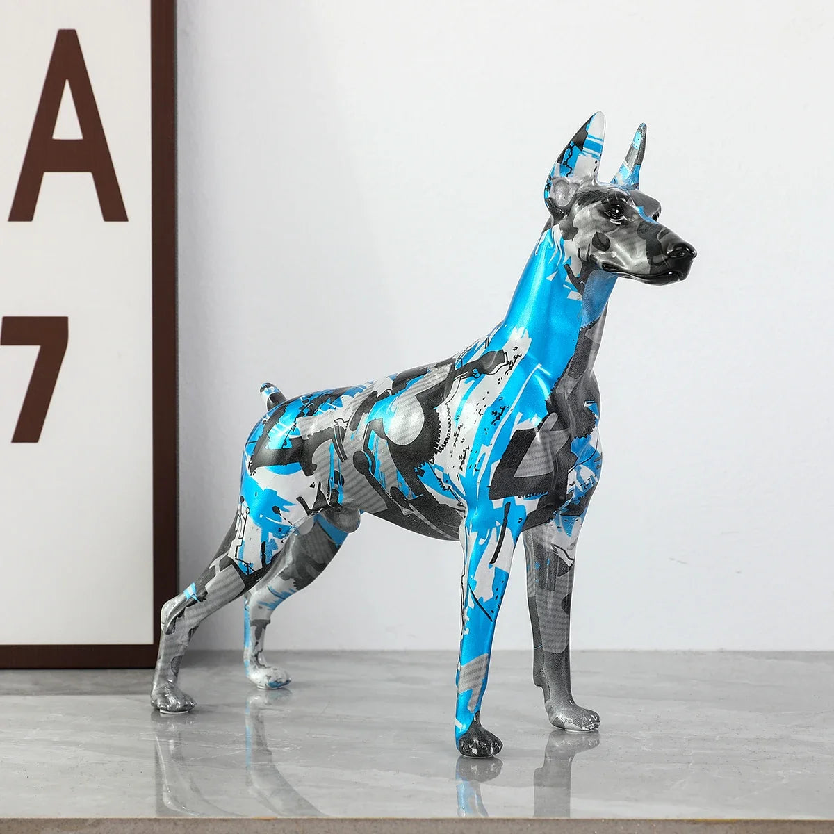 Creative Pet Handle Graffiti Color Doberman Dog Statue