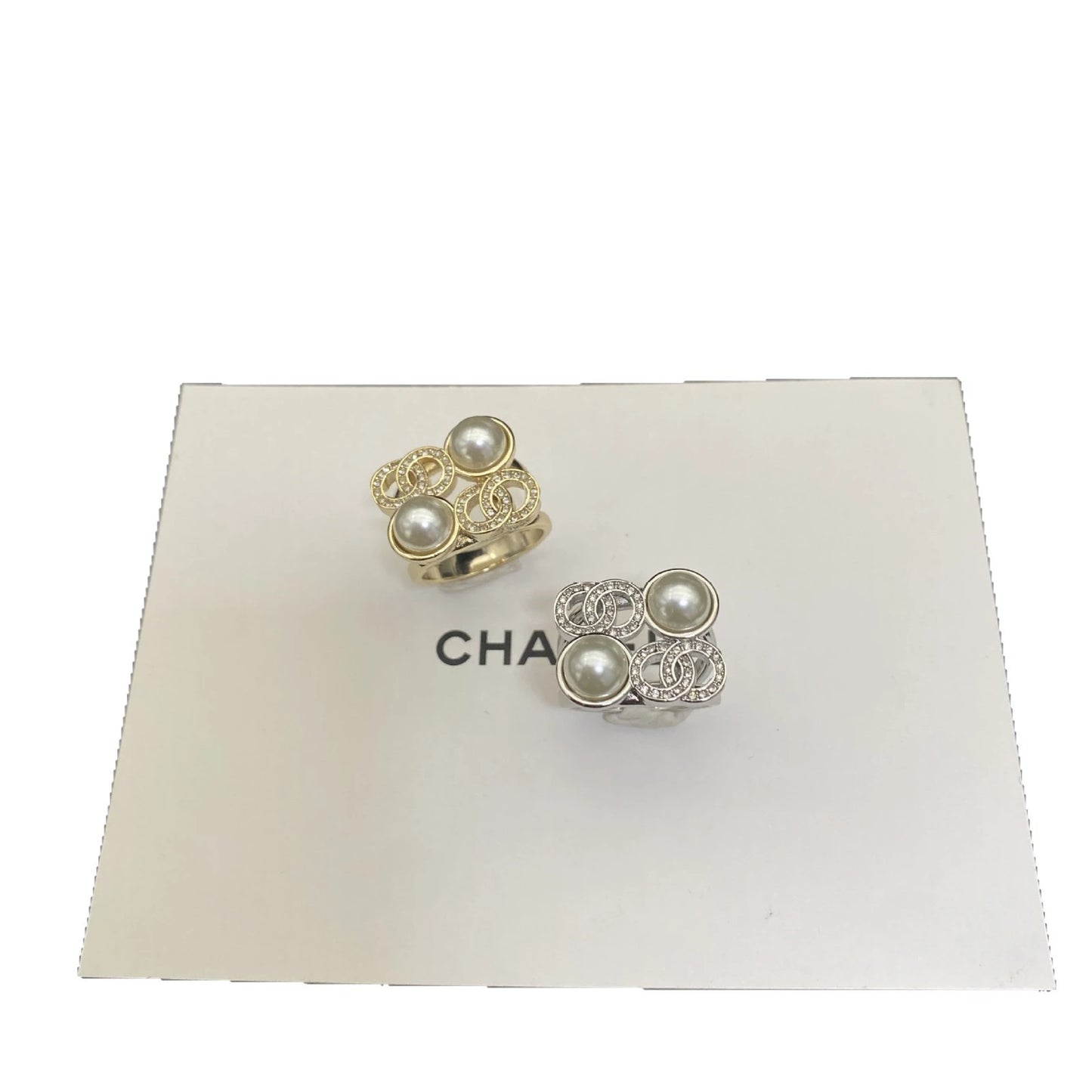 Stylish Two - tone Rings, Pearl - embellished with Chain - like Design, Unique and Gorgeous