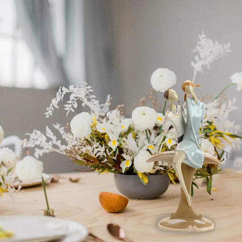 Couple Sculptures - Lovers Statue -  Romantic Couple Sculpture G