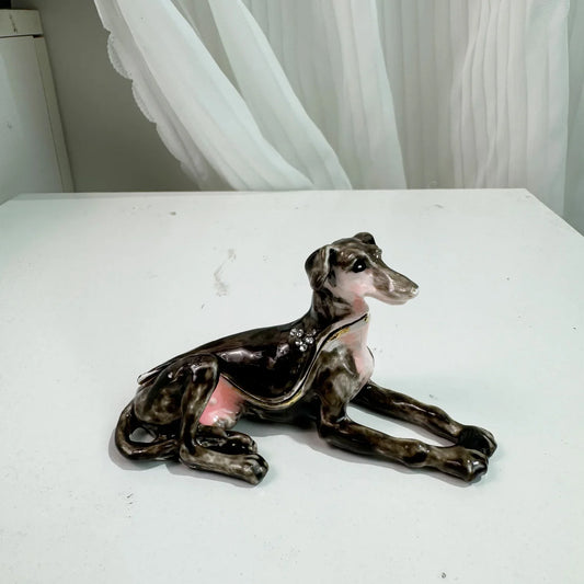 GREYHOUND