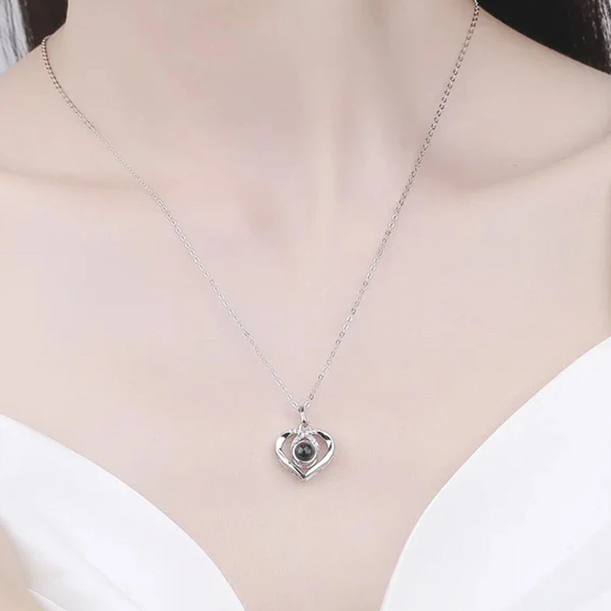 Customized Projection Necklace With Picture Inside