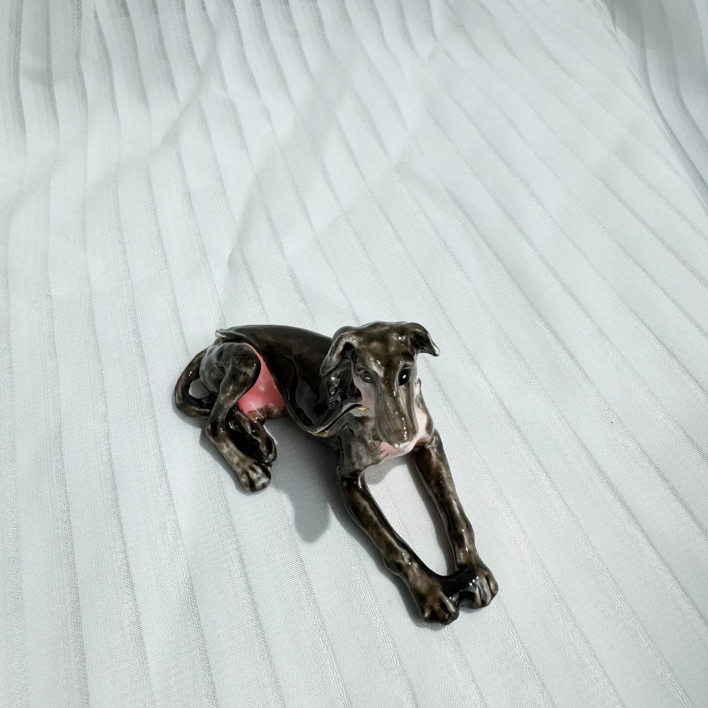 GREYHOUND